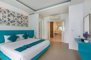 Amala Grand Bleu Resort Hilltops