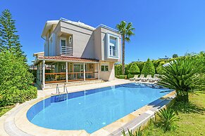 Paradise Town Villa ART