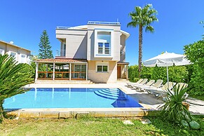 Paradise Town Villa ART