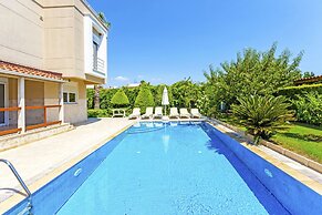 Paradise Town Villa ART