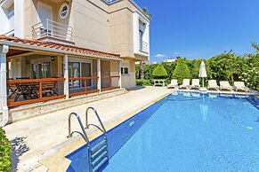 Paradise Town Villa ART