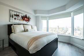 QuickStay - Luxury Executive in Yorkville (Yonge & Bloor)