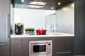 QuickStay - Luxury Executive in Yorkville (Yonge & Bloor)