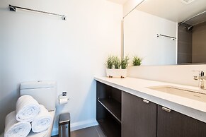 QuickStay - Luxury Executive in Yorkville (Yonge & Bloor)