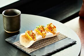 AC Hotel by Marriott® Santiago Cenco Costanera