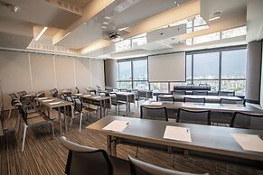 AC Hotel by Marriott® Santiago Cenco Costanera