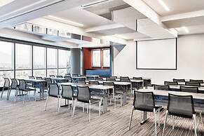 AC Hotel by Marriott® Santiago Cenco Costanera