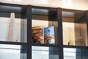 AC Hotel by Marriott® Santiago Cenco Costanera