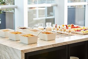 AC Hotel by Marriott® Santiago Cenco Costanera