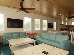 Beach Club Clubhouse 1