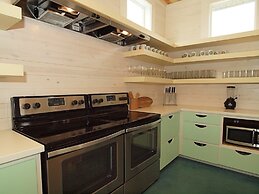 Beach Club Clubhouse 1