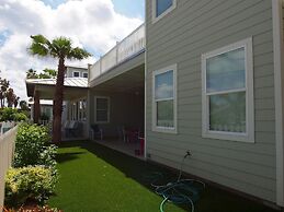 Beach Club Clubhouse 2