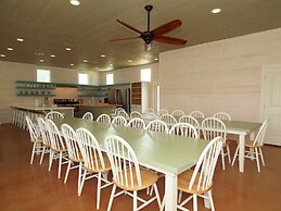 Beach Club Clubhouse 2