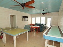 Beach Club Clubhouse 3