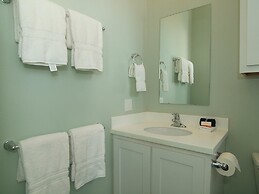 Beach Club Clubhouse 4