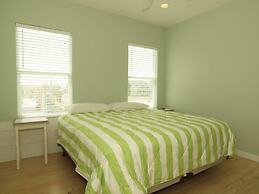 Beach Club Clubhouse 4