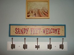 Sandy Feet 501BH