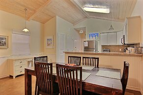 Admirals Quarters 103PB