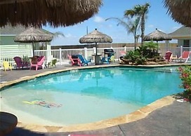 Admirals Quarters 103PB