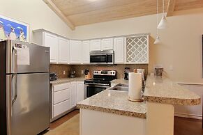 Admirals Quarters 103PB