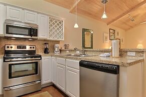 Admirals Quarters 103PB