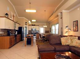 Orange Seahorse House 682KD