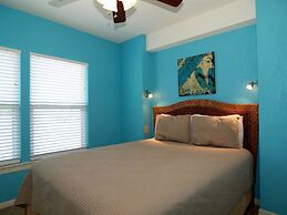 Pelican s Place LCV23