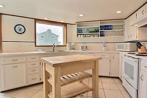 Tita s Sandcastle LC17