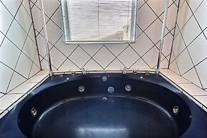 Tita s Sandcastle LC17