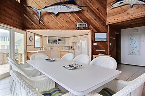 Tita s Sandcastle LC17