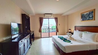 Rayong Lanna Hotel