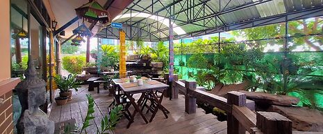 Rayong Lanna Hotel