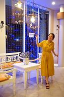 Caza V1 Serviced Apartment