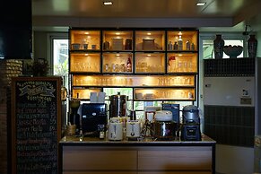 Caza V1 Serviced Apartment