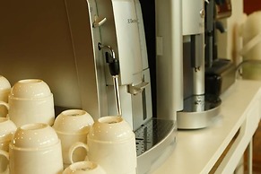 Caza V1 Serviced Apartment