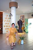 Caza V1 Serviced Apartment