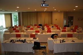 Caza V1 Serviced Apartment