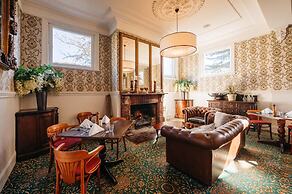 Hotel Etico at Mount Victoria Manor