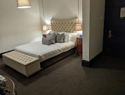 Hotel Etico at Mount Victoria Manor