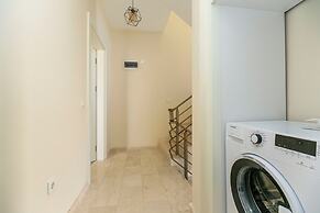 Paradise Town Villa Cordelia