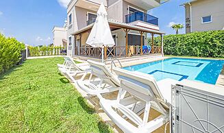 Paradise Town Villa Cordelia