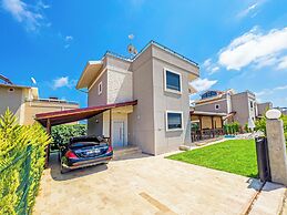 Paradise Town Villa Cordelia