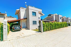 Paradise Town Villa Cordelia