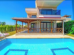 Paradise Town Villa Cordelia