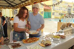 Praia Da Oura - Boutique Resort