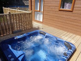 Dollar Lodge and Holiday Home Park