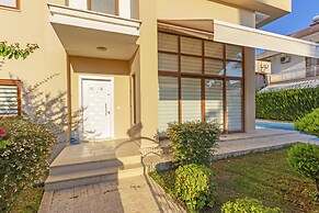 Paradise Town Villa Elite