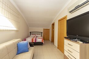 Paradise Town Villa Elite