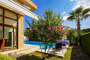 Paradise Town Villa Elite