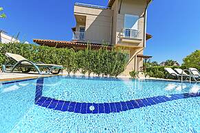 Paradise Town Villa Gordon